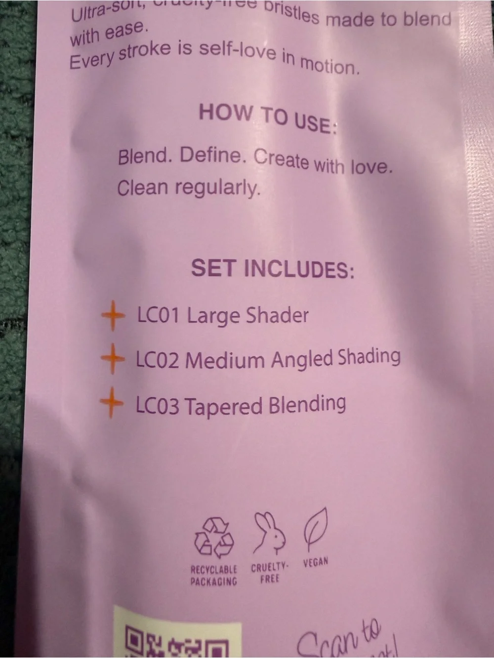Lucky Chick Eye Love You Brush Set - New